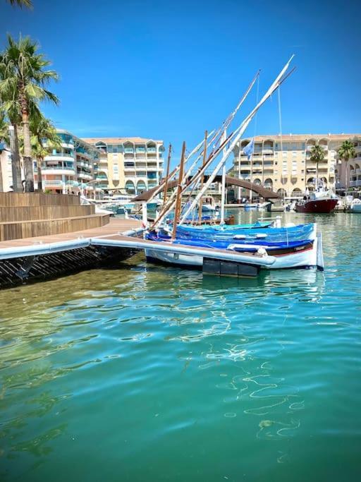 Port-Frejus, Le Paladien, Appartement 2 Pieces Climatise, Terrasse & Parking Exterior photo